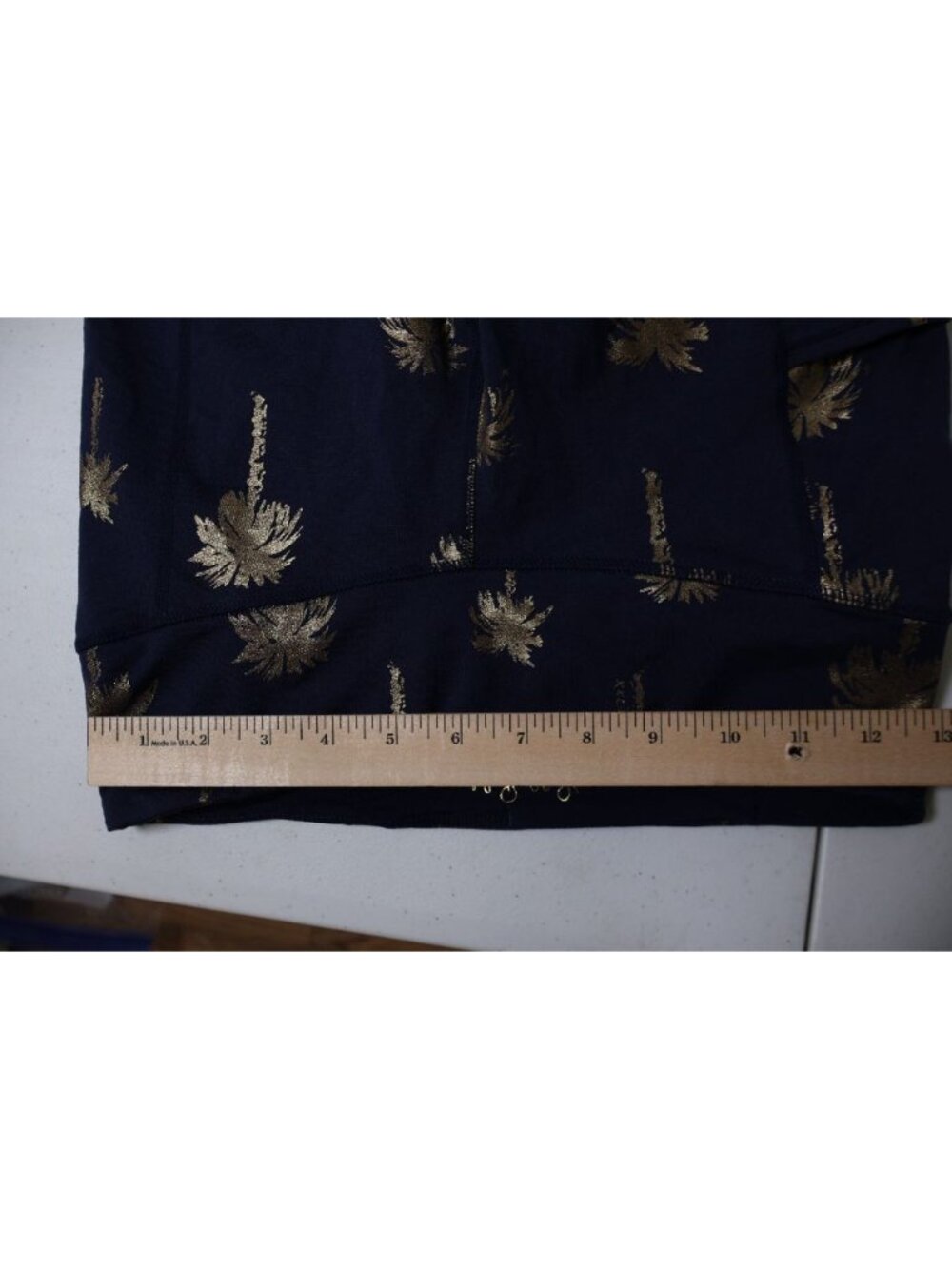 LILLY PULITZER Weekender Crop Leggings True Navy Sunset Safari Palms Size Small - Picture 9 of 11